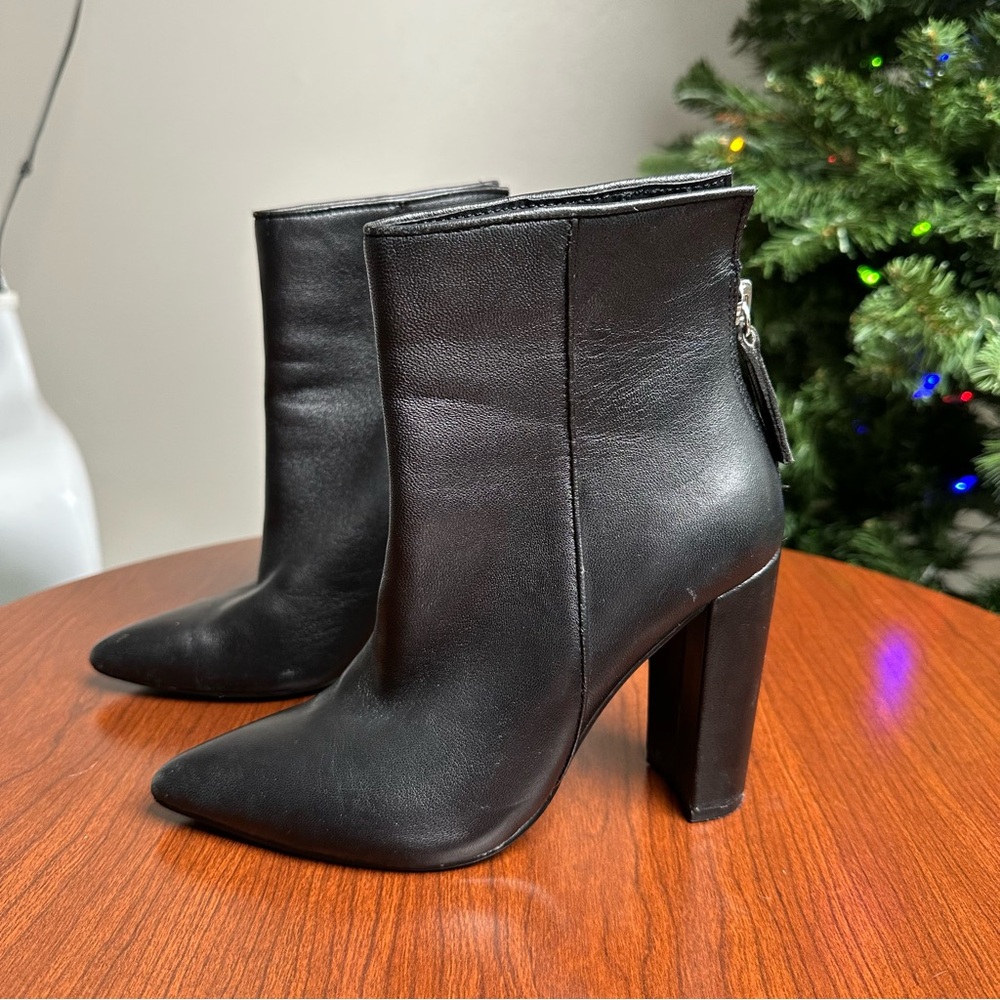 Steve Madden Black Leather Ankle Boots